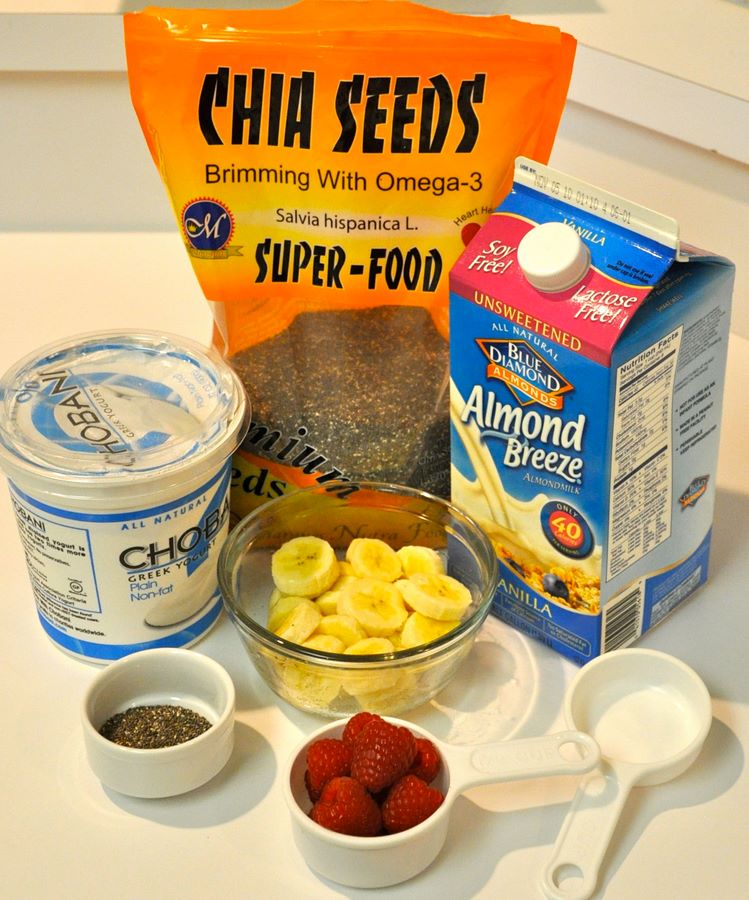 healthy recipe, Raspberry banana chia smoothie