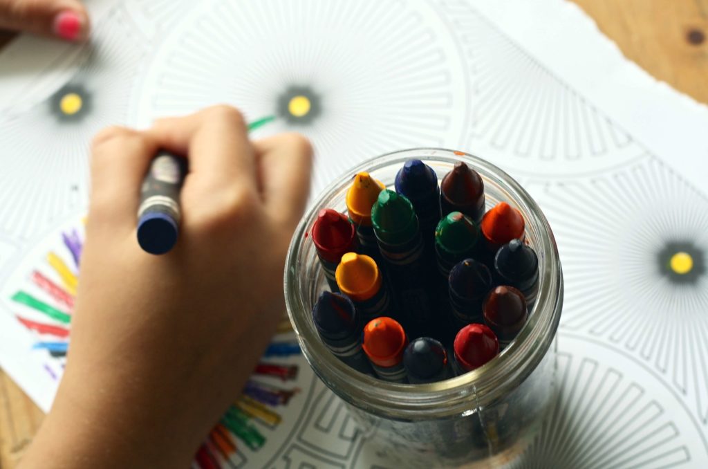 How to Help Children Make a Working Kaleidoscope for Preschool